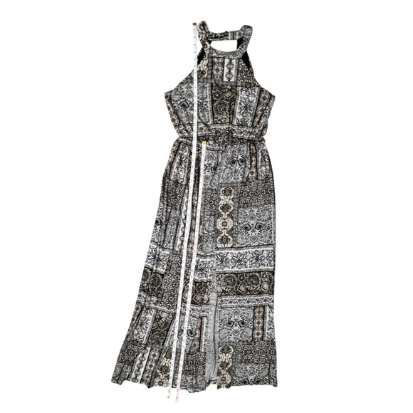 Three Pink Hearts Black and White Halter Maxi Sundress - Picture 10 of 16